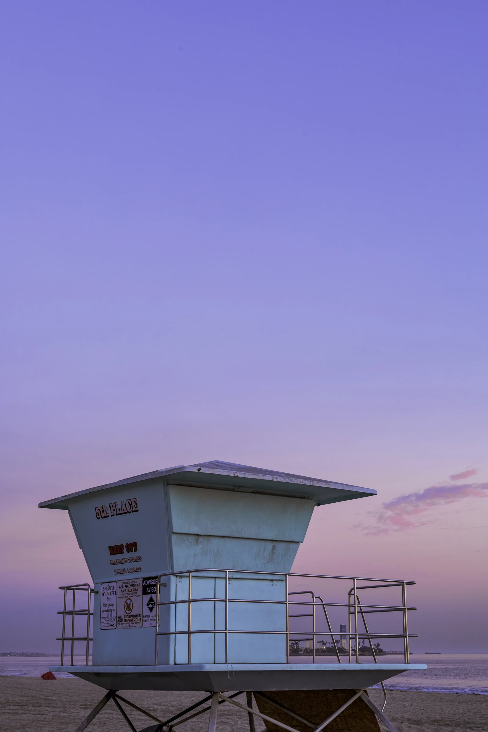 Long Beach lifeguard tower