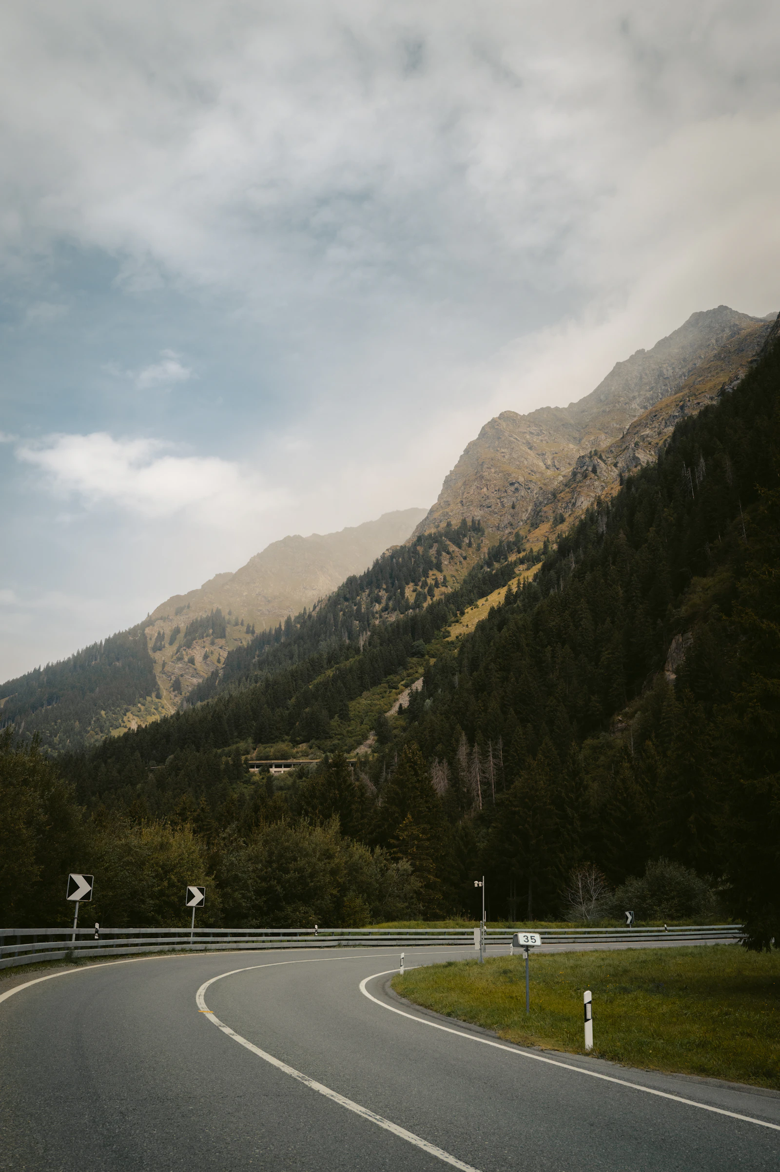 Winding mountain road