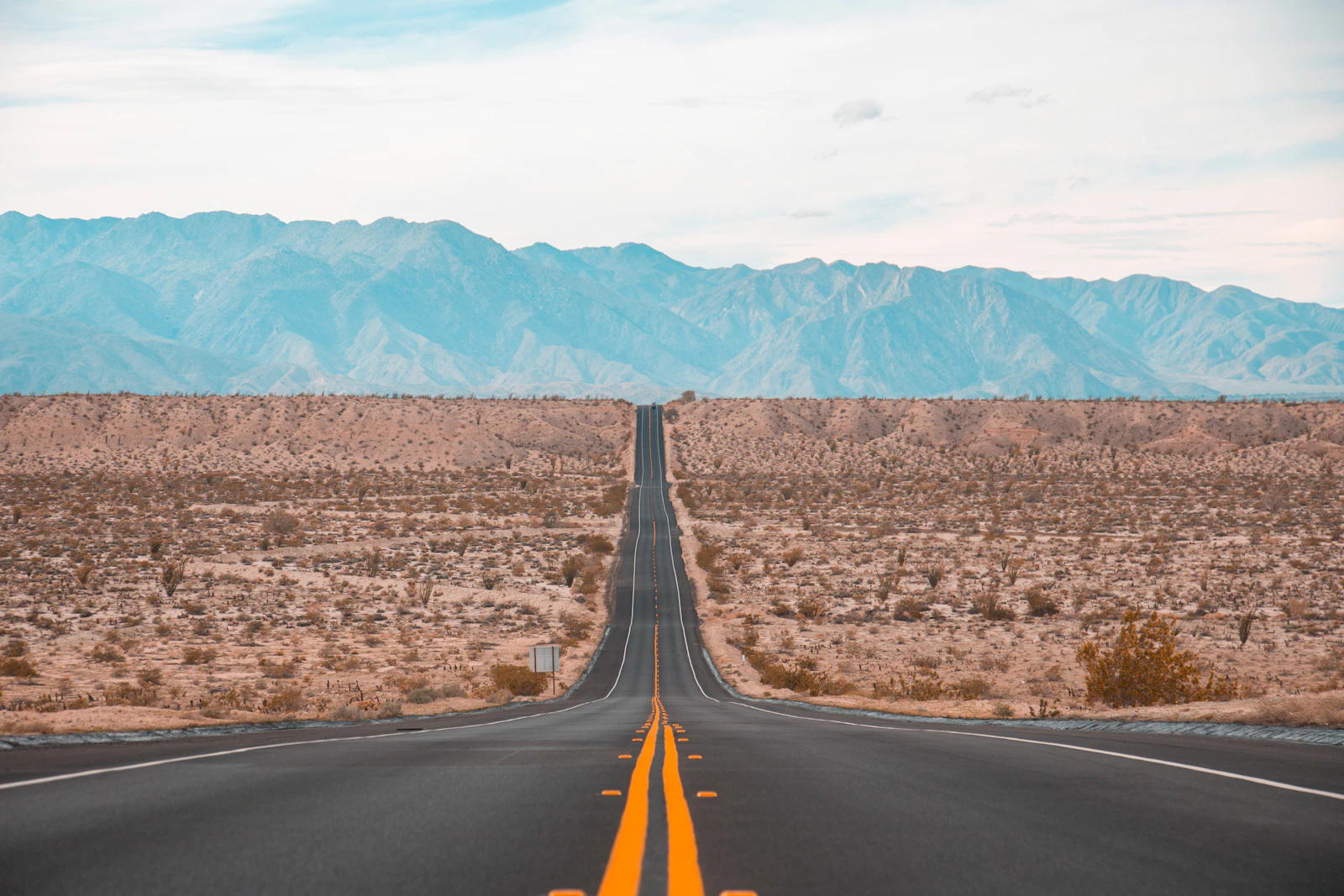 Anza-Borrego desert road in San Diego County